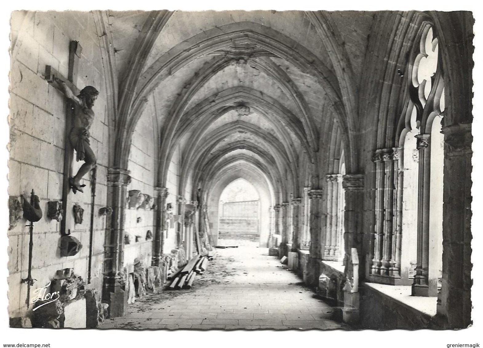 Cpsm 79 Saint-Jouin-de-Marnes - L'église Abbatiale - Le Cloître XVe Siècle - Saint Jouin De Marnes