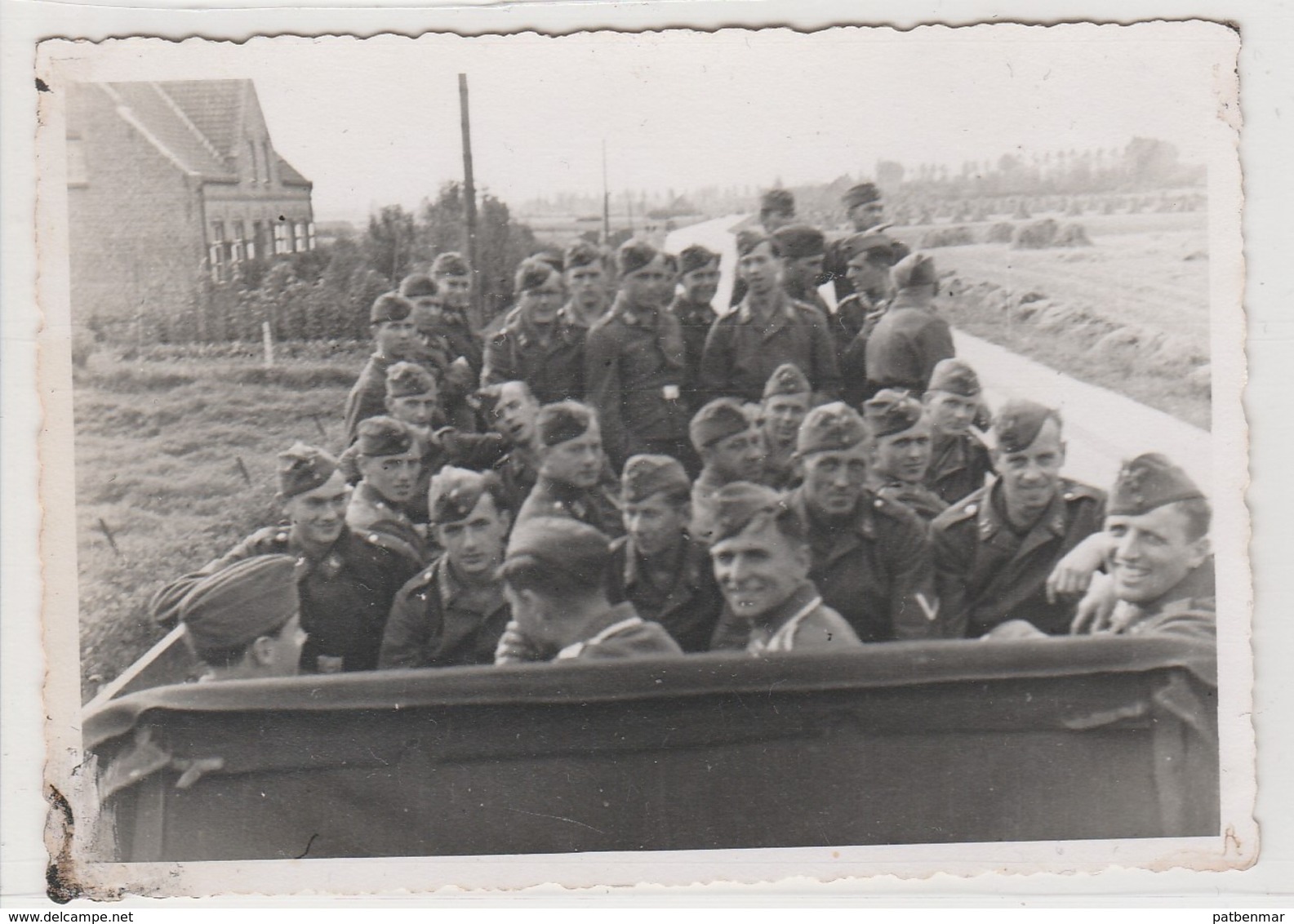PHOTO ORIGINALE GUERRE 1939  1945 SOLDATS ALLEMAND SUR VEHICULE - 1939-45