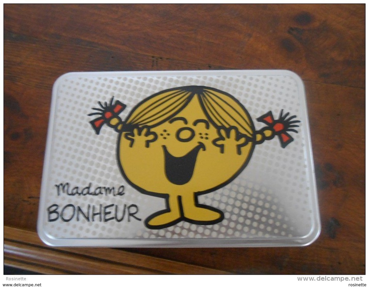 Boite Métal  : MADAME BONHEUR  20x13x3cm  Excellent état - Boîtes