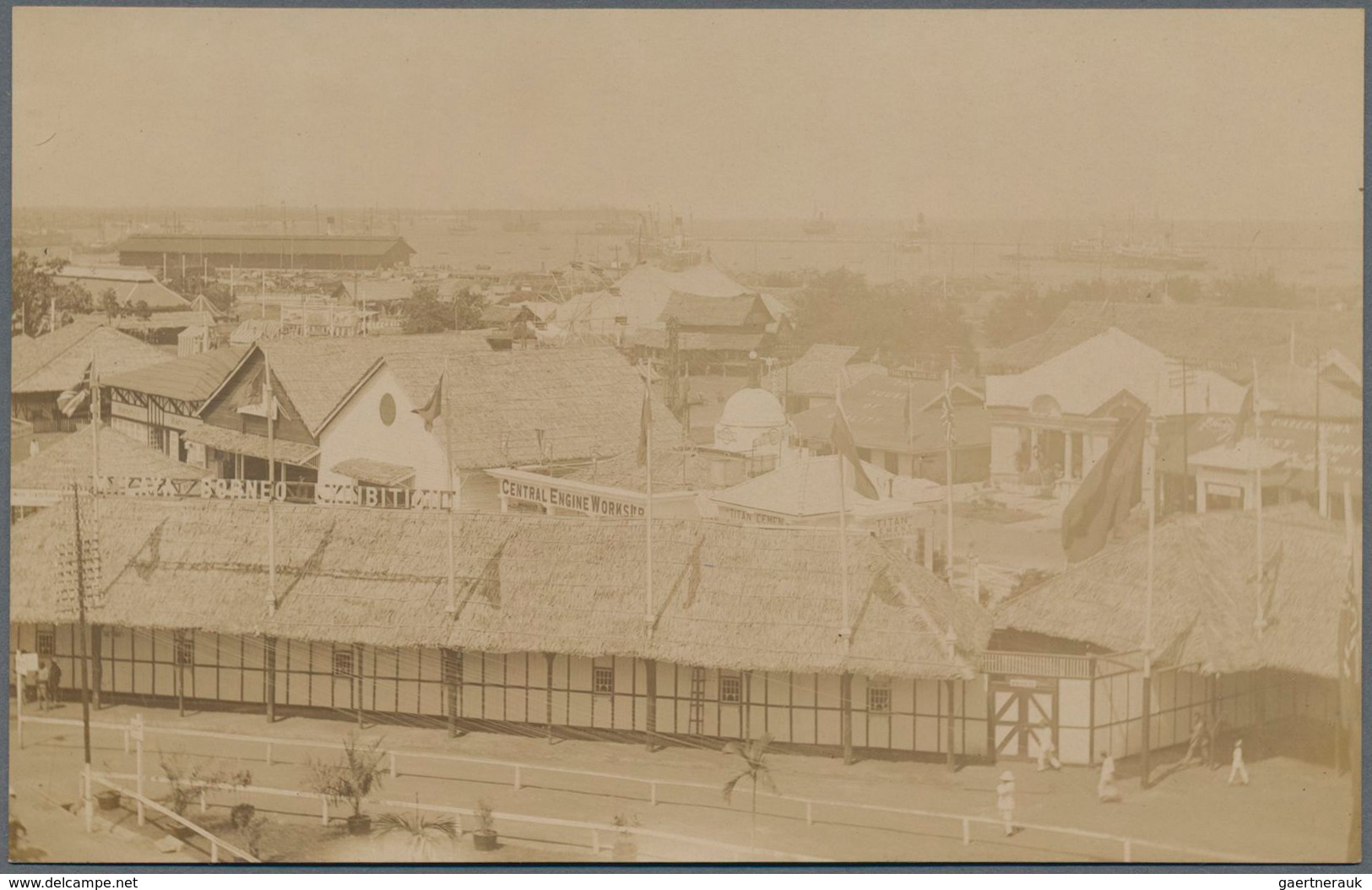 Singapur: 1924 'Malay-Borneo Exhibition': Two Different Photograph Cards Of The Exhibition (Entrance - Singapore (...-1959)