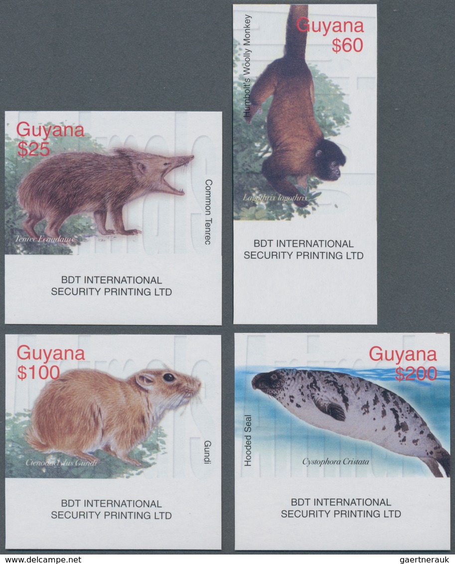 Thematik: Tiere-Säugetiere / Animals-mammals: 2003, Guyana. Complete Set "Mammals From Around The Wo - Andere & Zonder Classificatie