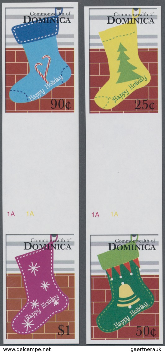 Thematik: Weihnachten / Christmas: 2006, DOMINICA: Christmas Socks Complete IMPERFORATE Set Of Four - Kerstmis