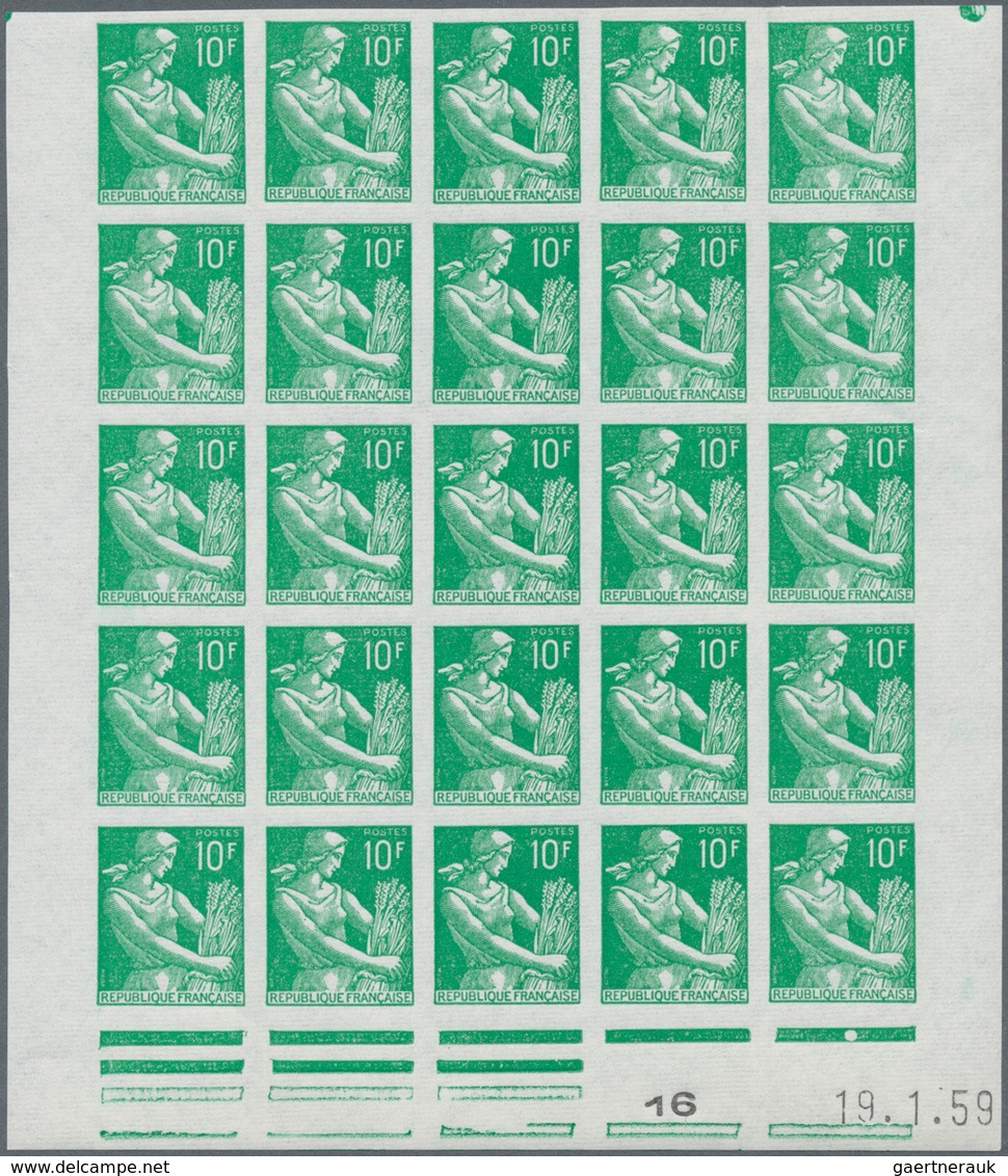 Frankreich: 1959, Definitive Issue ‚Farmer With Sheaf‘ 10fr. Green IMPERFORATE Block Of 25 From Lowe - Andere & Zonder Classificatie