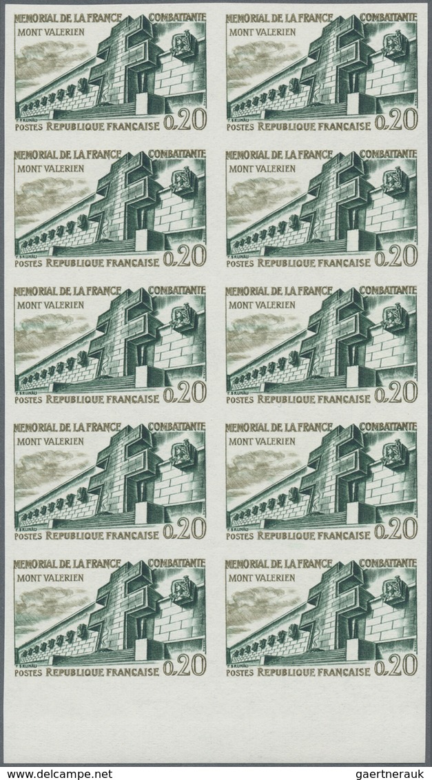 Frankreich: 1962, Resistance Set Of Three In IMPERFORATE Blocks Of Ten From Different Margins, MNH A - Sonstige & Ohne Zuordnung
