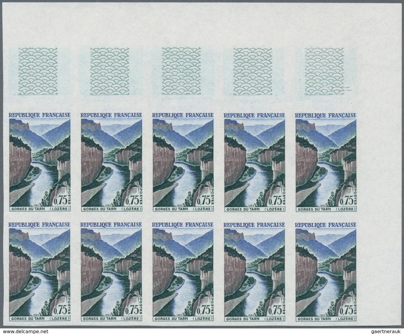 Frankreich: 1965, Tourism complete set of seven 0.40fr. Ronchamp church, 0.50fr. Moustiers-Sainte-Ma