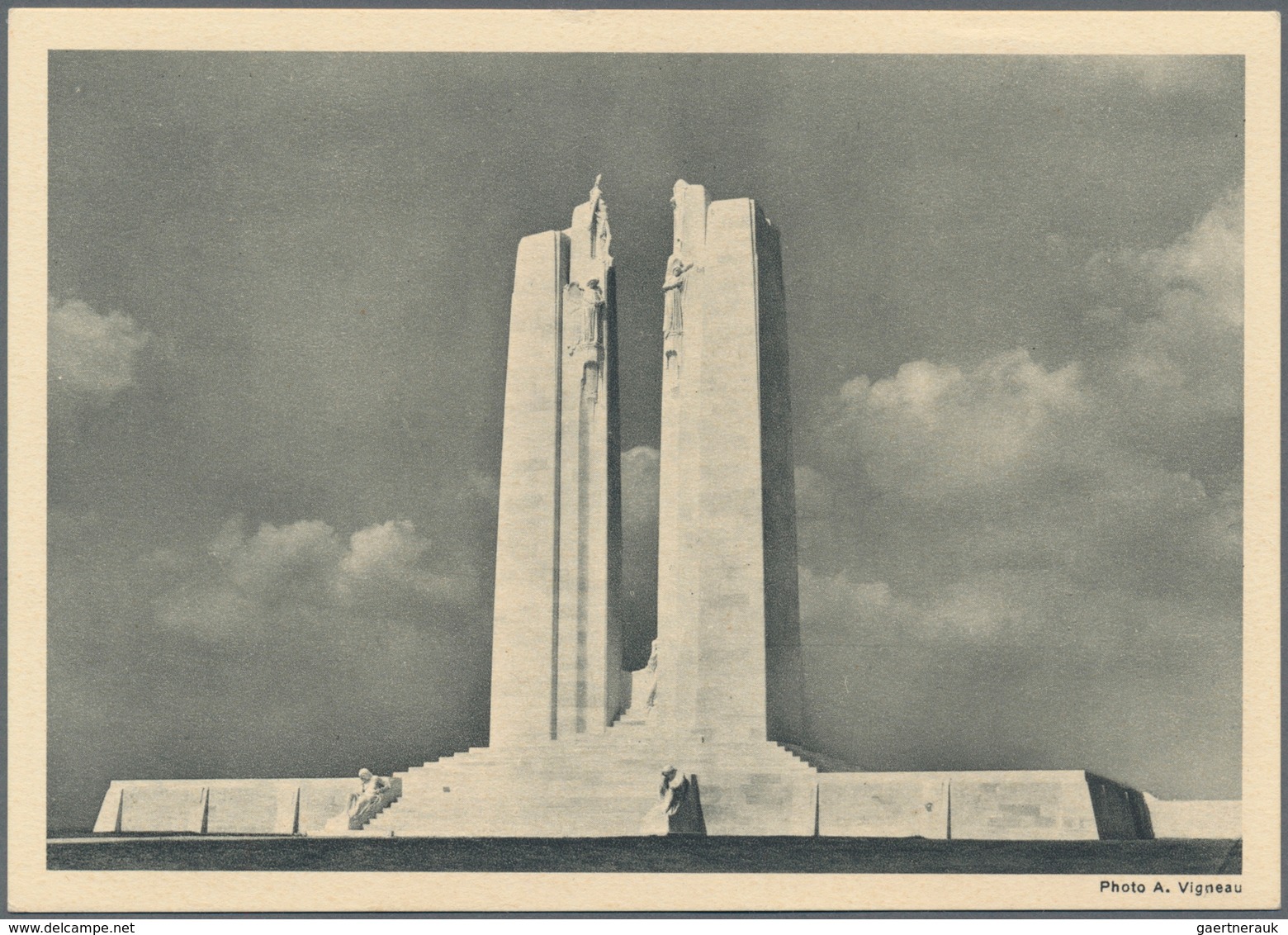 Frankreich - Ganzsachen: 1938, 50 C Vimy postal stationery picture postcards, complete set of 10 ite