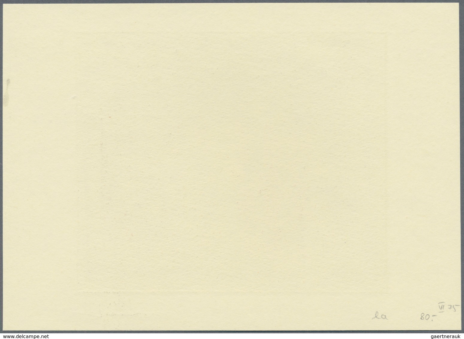 China - Volksrepublik - Ganzsachen: 1970/73, "paper cut" envelope 10 f. carmine uprated 2 f. (strip-