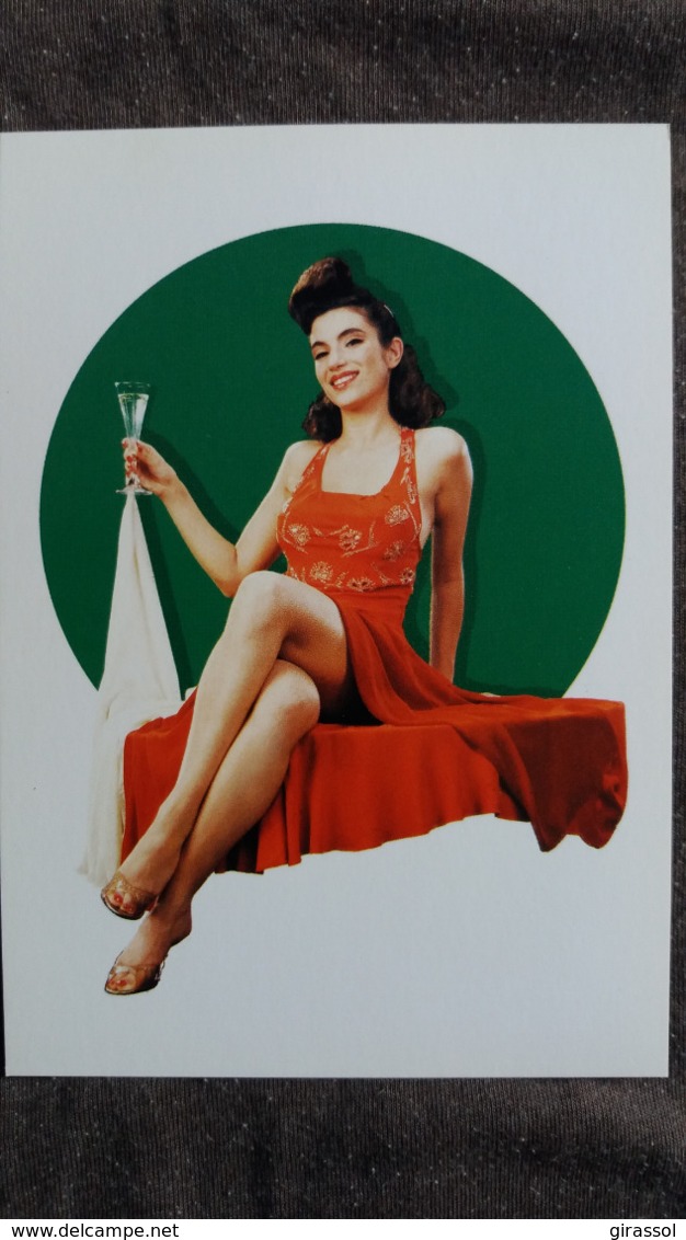 CPM PIN UP COUPE DE CHAMPAGNE JEUNE FEMME ROBE ROUGE ILIOM CANAL PLUS ED DU DESASTRE 2003 - Pin-Ups