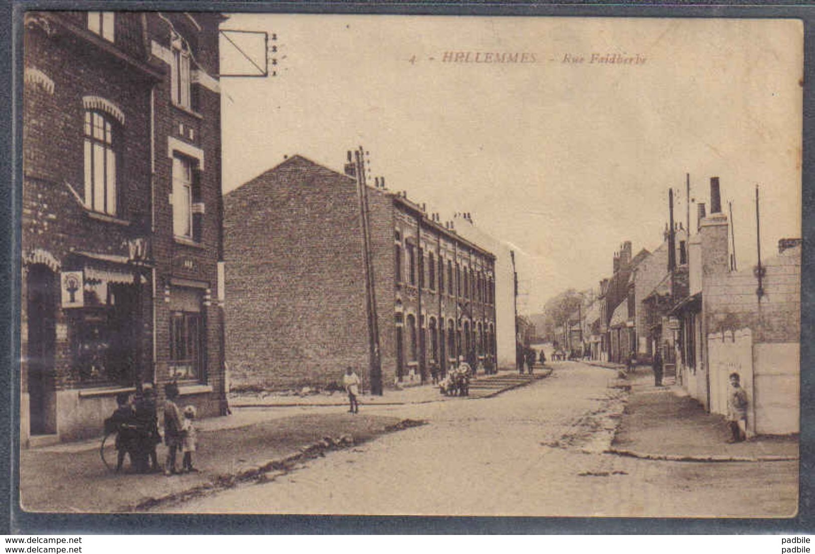 Carte Postale 59. Hellemmes Rue Faidherbe  Trés Beau Plan - Autres & Non Classés