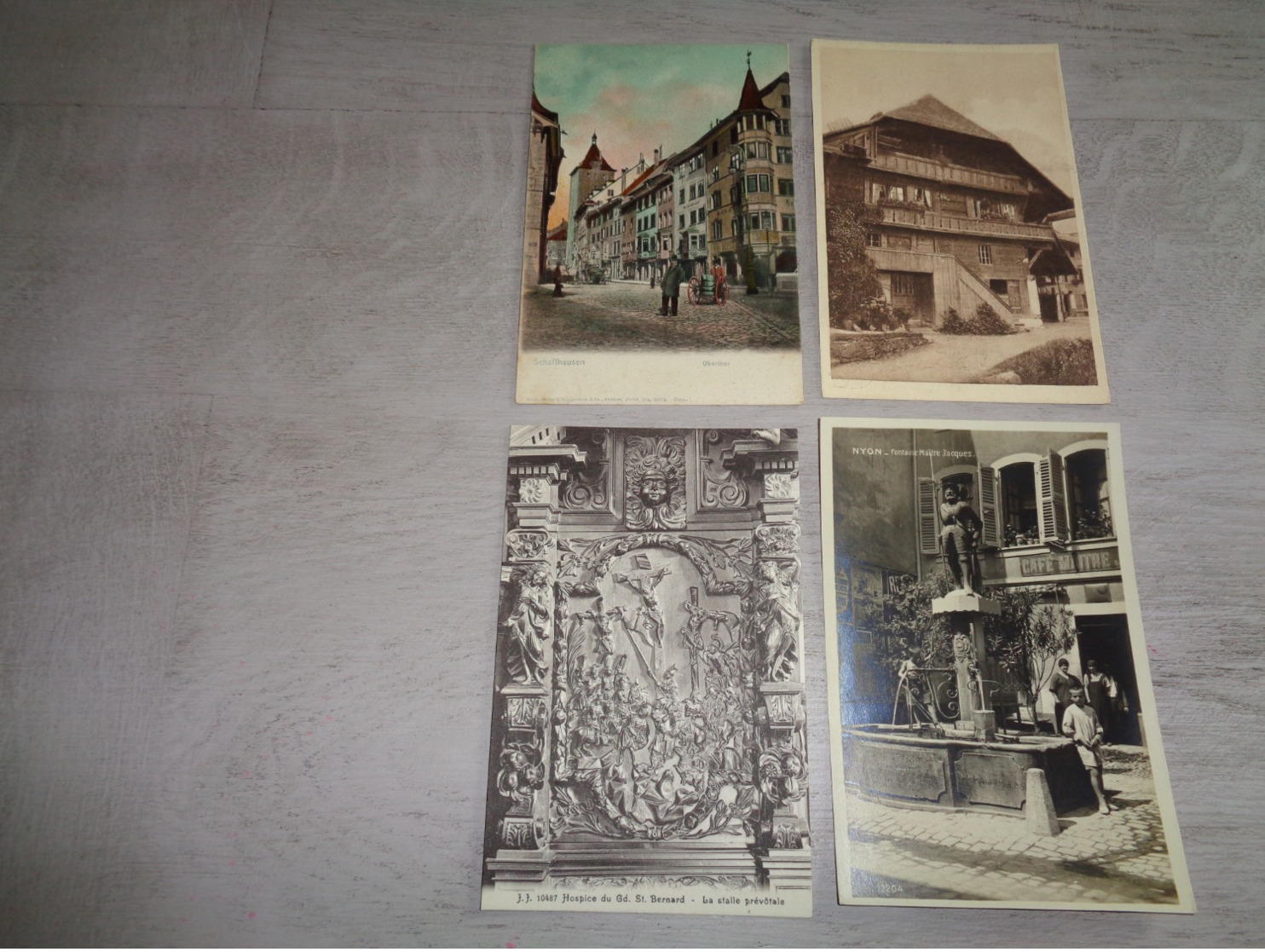 Beau lot de 60 cartes postales de Suisse    Mooi lot van 60 postkaarten van Zwitserland  Switserland  Svizzera  Sweiz