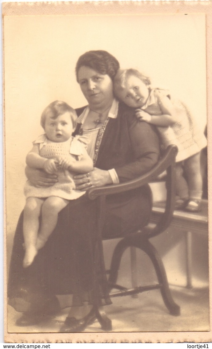 Photo Foto - Vrouw Met 2 Kinderen - Fotograaf S. Franck - Aalst - Anciennes (Av. 1900)