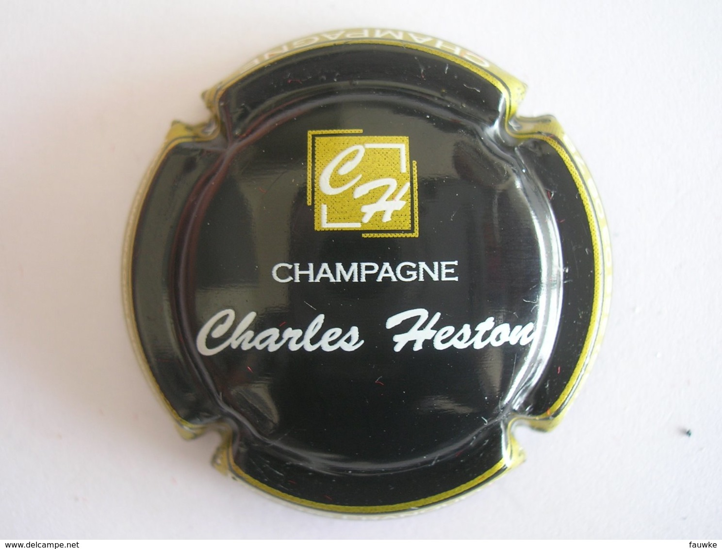 Capsule Champagne Six Coteaux Charles Heston, N° 29, Noir, Or Et Blanc - Autres & Non Classés