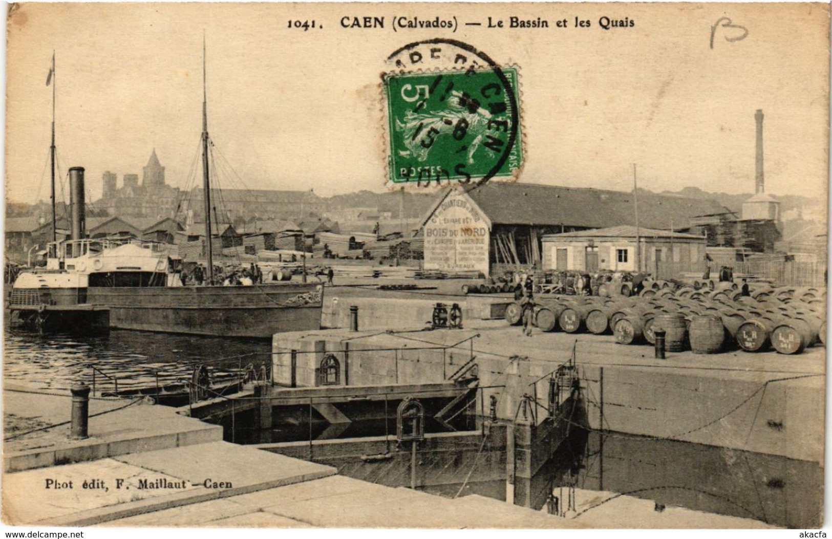 CPA CAEN - Le Bassin Et Les Quais (515849) - Caen