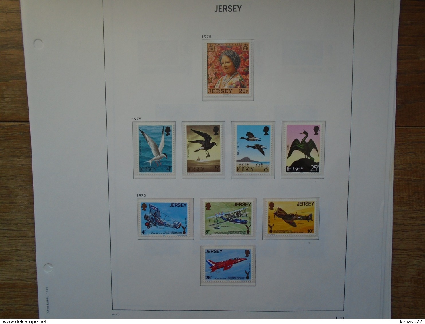 timbres de jersey sur pages d'album de 1969 à 1979 ( 11 années complètes )