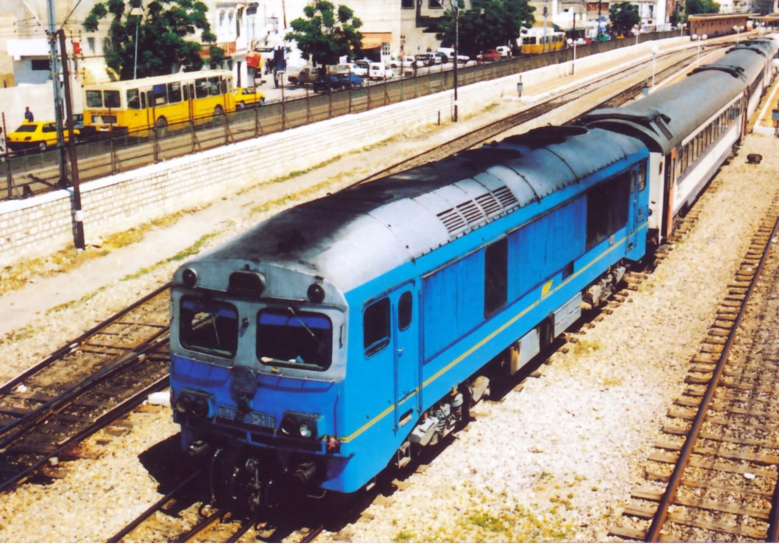 Tunis (Tunisie) Locomotive Diesel 040-DO-281 - Trains