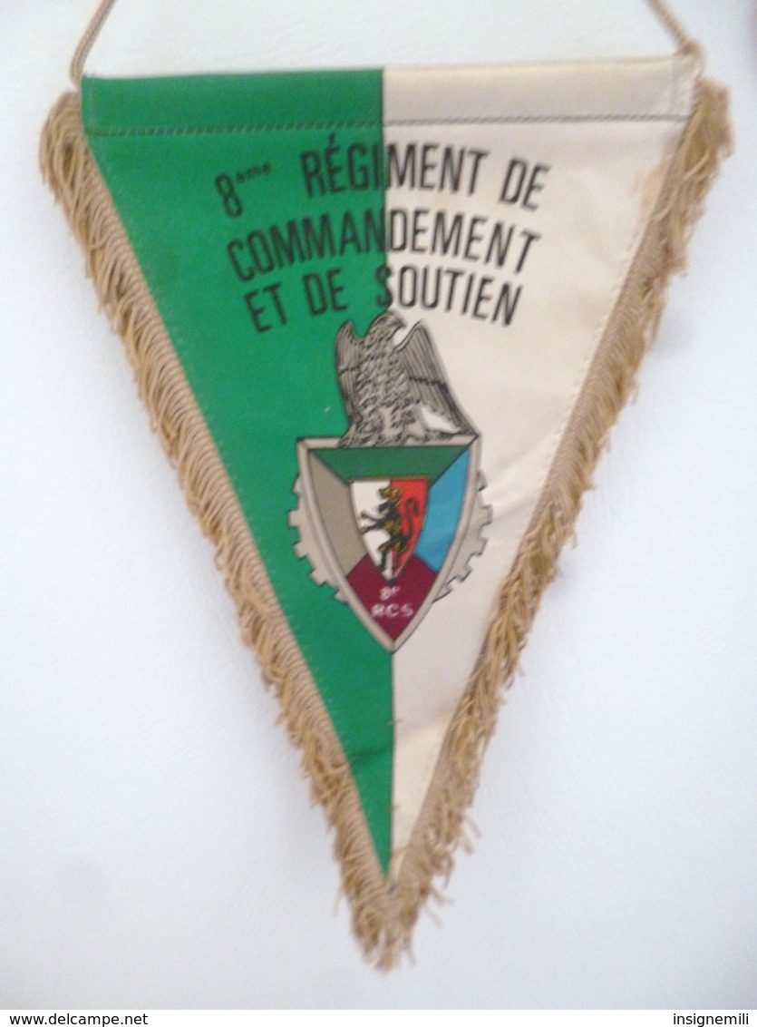 FANION 8° RCS REGIMENT DE COMMANDEMENT ET DE SOUTIEN - Fabricant BEAUREGARD - Flags