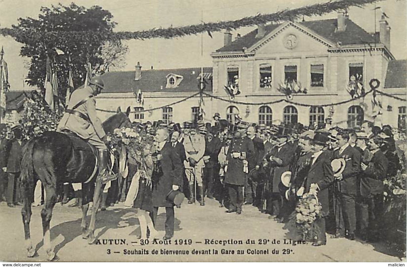 - Saône Et Loire -ref-A876- Autun - 30 Août 1919 -reception 29e De Ligne-n°03- Regiments - Militaria - Gare - Gares - - Autun
