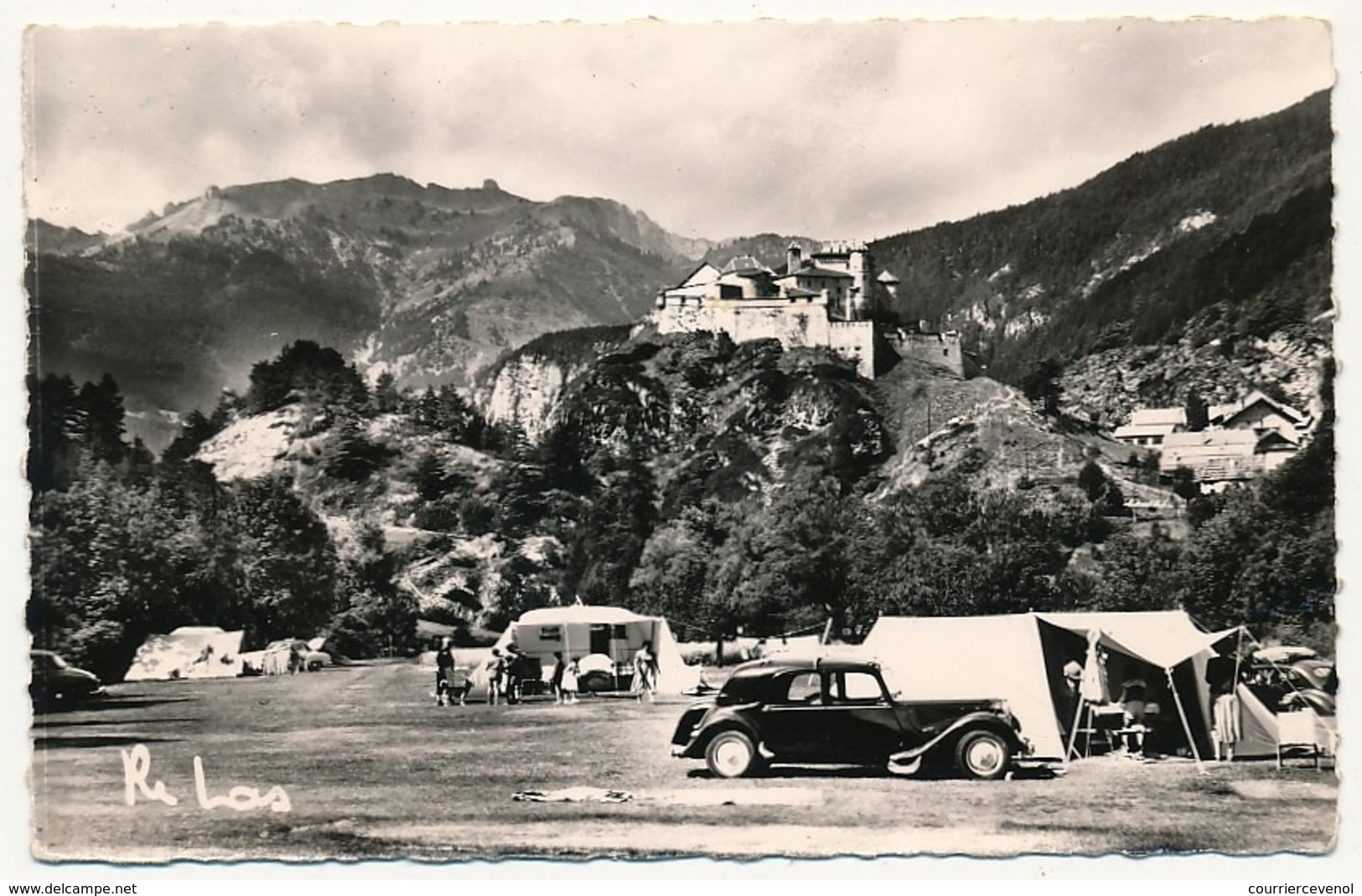 CPSM - CHATEAU-QUEYRAS (Hautes Alpes) - Le Camping Et Le Fort - Otros & Sin Clasificación