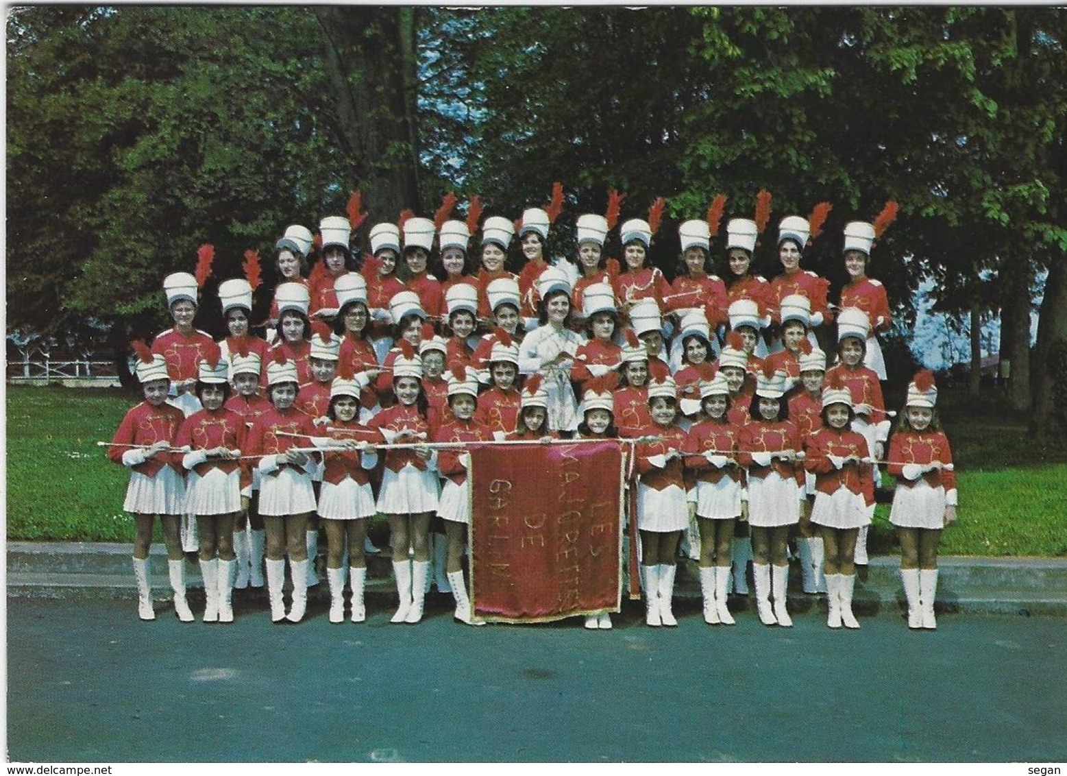 GARLIN   LES MAJORETTES    ANNEE 1975 - Other & Unclassified