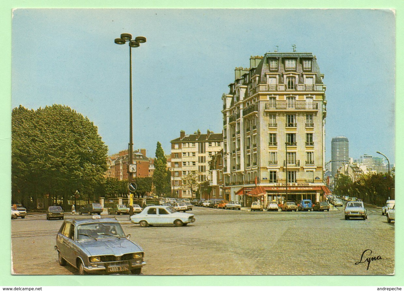 CPSM - PARIS - Place Rungis - Voitures "Vintage" - District 13