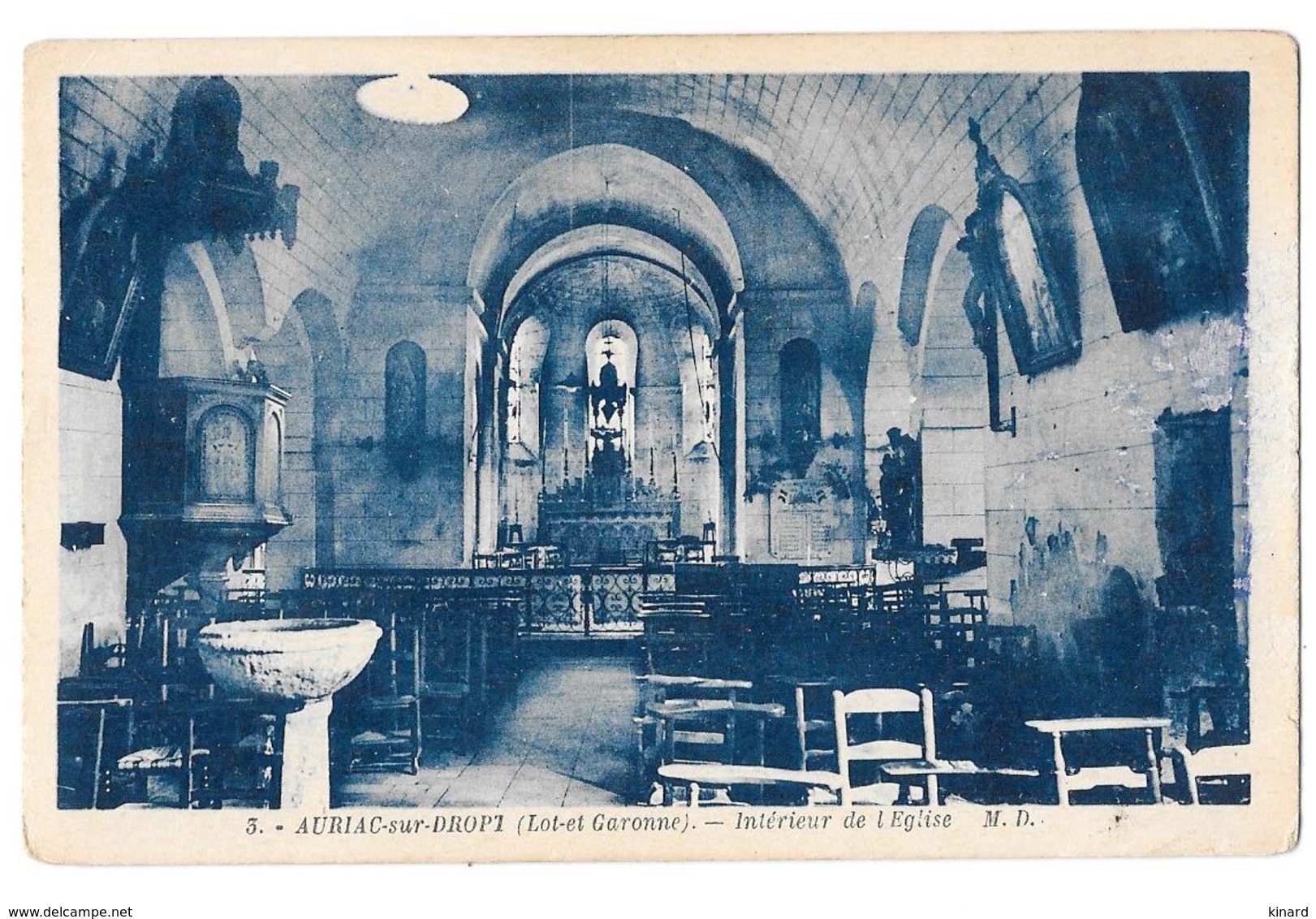 CPA...     AURIAC SUR DROPT...INTERIEUR DE L'EGLISE..   BE...SCAN - Other & Unclassified