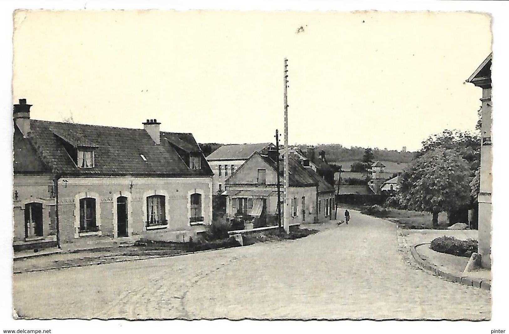 VIC SUR AISNE - Rue Brouillaud - Vic Sur Aisne