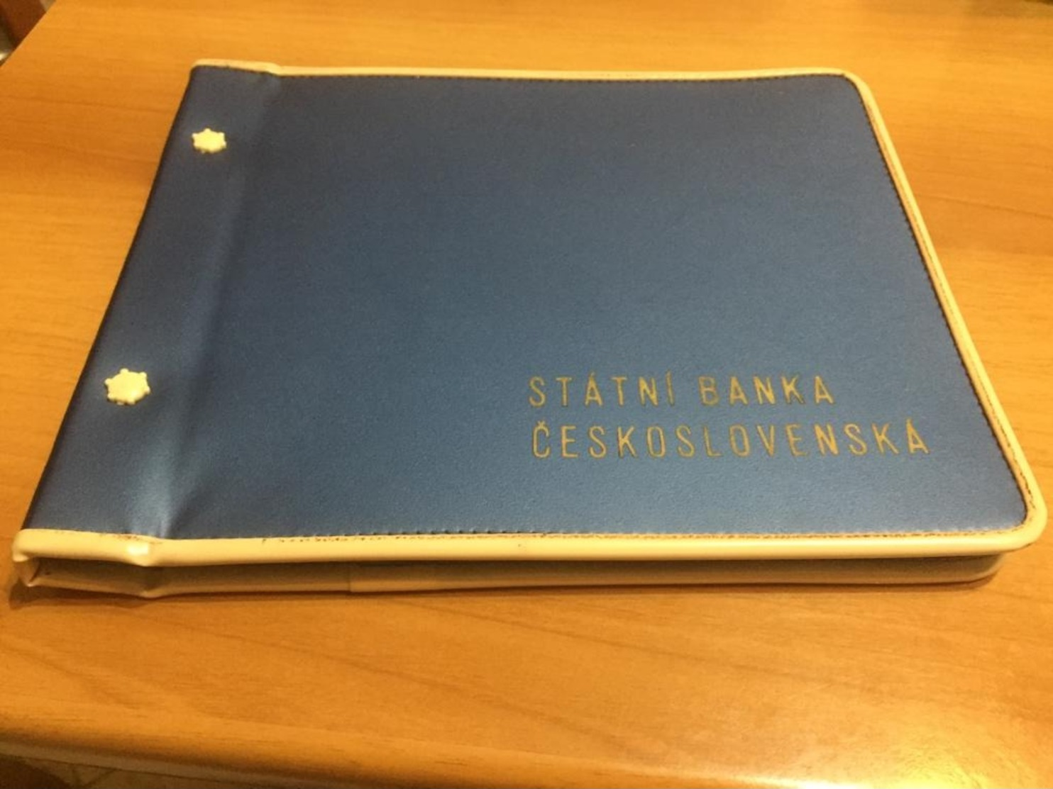 CZECH  REPUBLIK   OFFICIAL  BANK  NOTES    FOLDER - Tchéquie