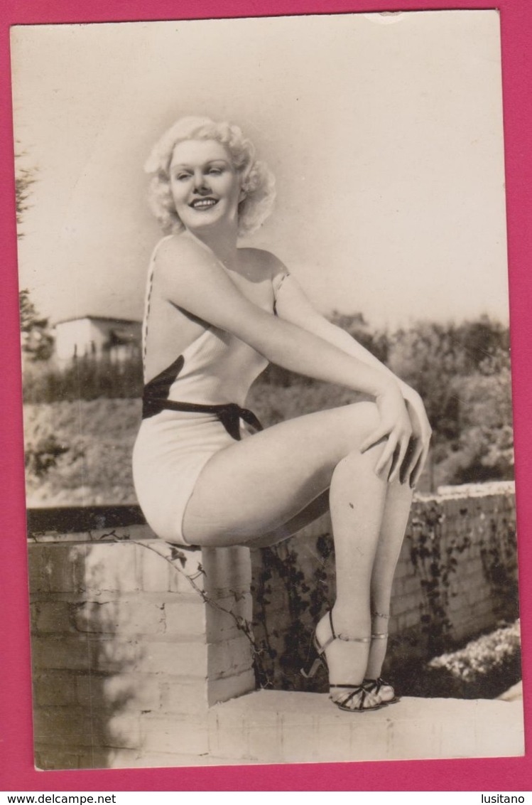 Jean Harlow - Actrice Movie Star - Pin Up Pinup - Femme En Maillot De Bain - Woman In Swimsuit - Old Photo Postcard - Acteurs