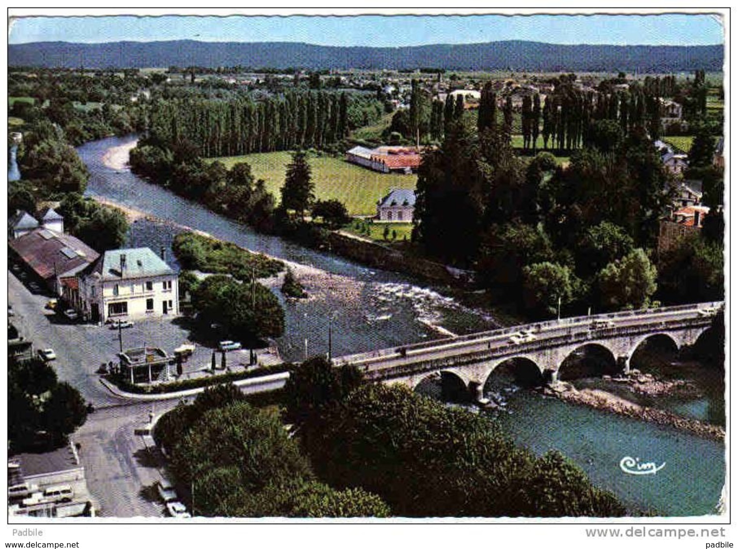 Carte Postale 64. Nay  La Poste  Le Pont Gave De Pau  Vue D'avion Trés Beau Plan - Other & Unclassified