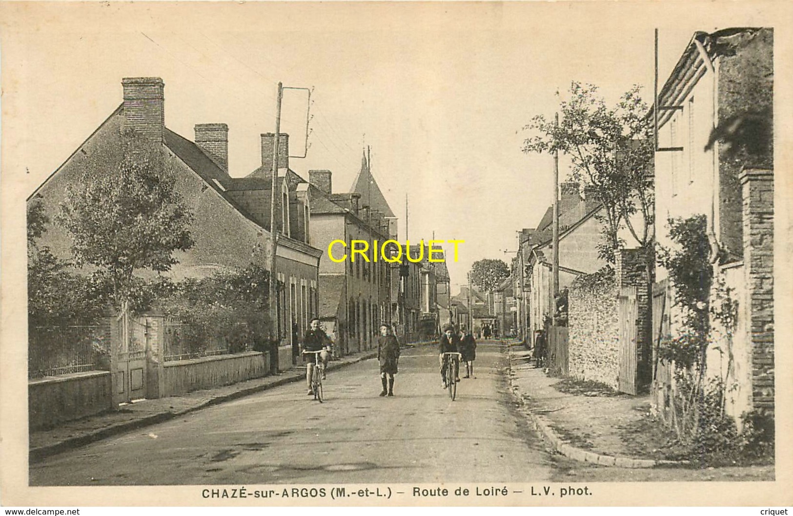 49 Chazé Sur Argos, Route De Loiré, Enfants à Vélo Au 1er Plan... - Autres & Non Classés