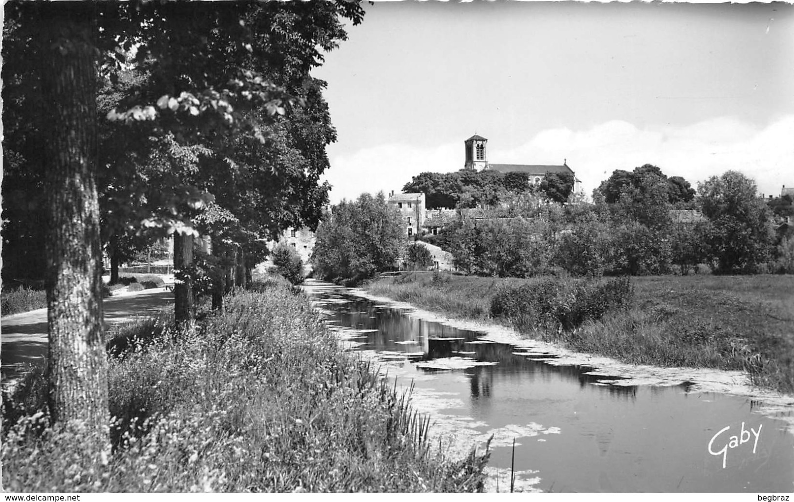 CHAILLE LES MARAIS      LE CANAL DE L EGLISE - Chaille Les Marais