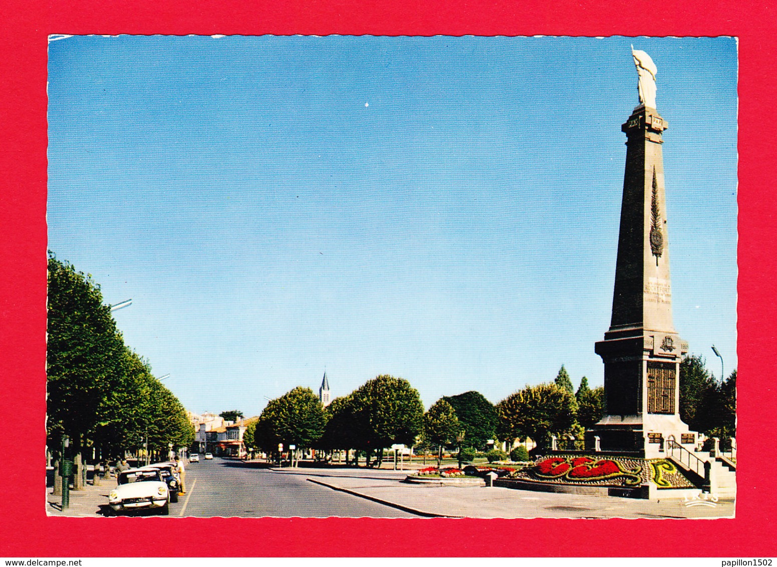 F-17-Rochefort-35PH5 Le Monument Aux Morts, Voir Les Voitures, BE - Rochefort