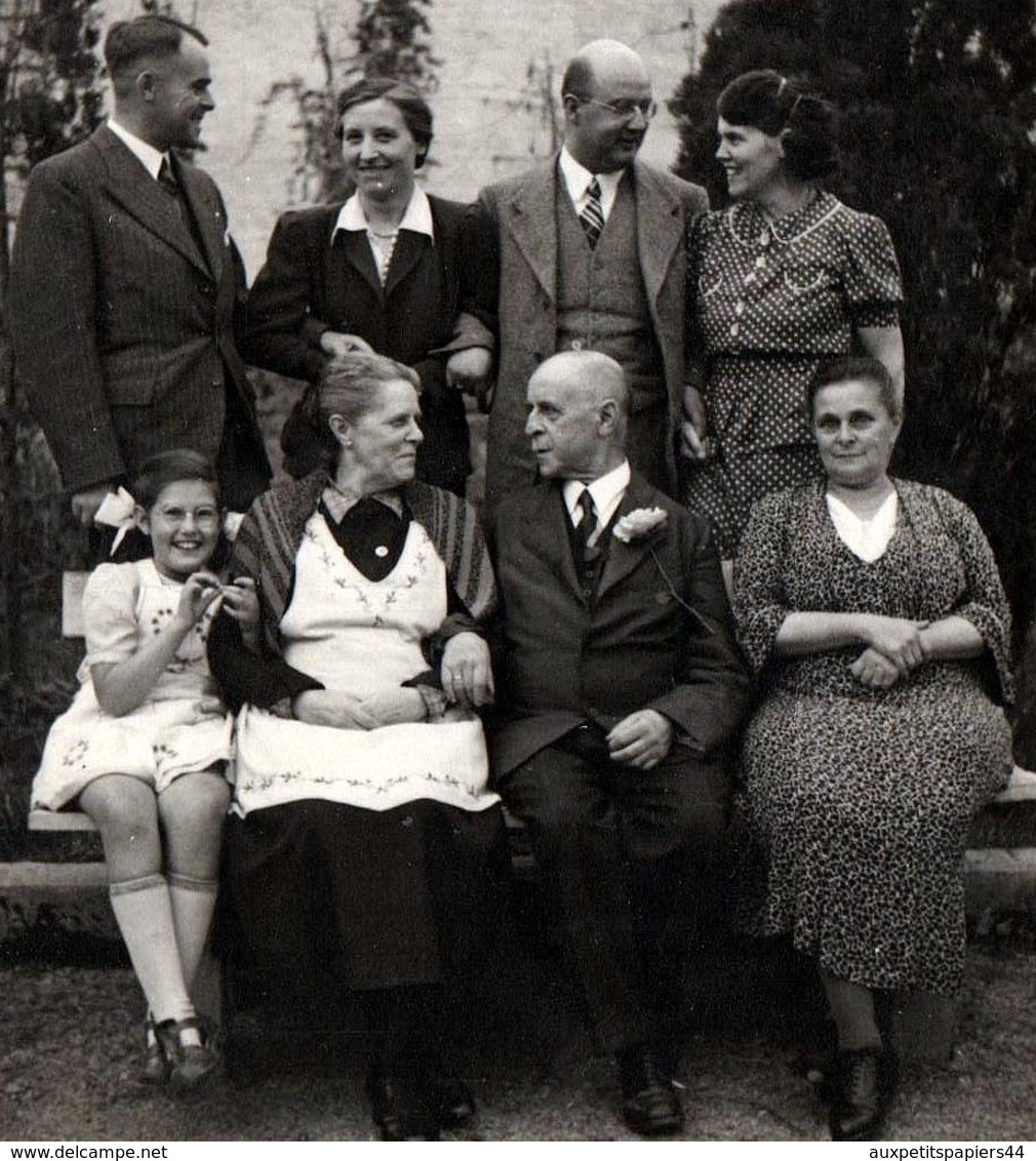 Amusante Photo Originale De Famille Les Yeux Dans Les Yeux à Nosbach 51580 Reichshof, Allemagne Un 26.09.1939 - Personnes Anonymes