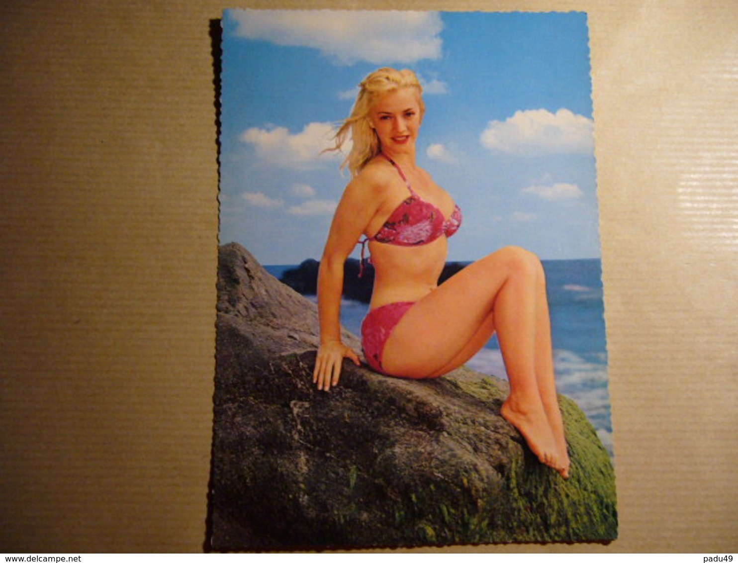 1 Carte Postale De Baigneuse - Pin-Ups