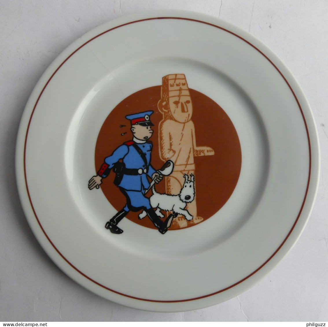 ASSIETTE A DESSERT EN PORCELAINE TINTIN - TABLE & COULEURS 19,5 Cm 1993 - HERGE L'OREILLE CASSEE (1) - Art De La Table