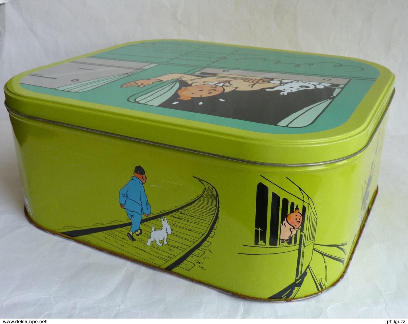 BOITE DELACRE EN METAL Fer Blanc TINTIN Et MILOU A LA FENETRE D'UN WAGON - TRAIN - Hergé (2) - Art De La Table