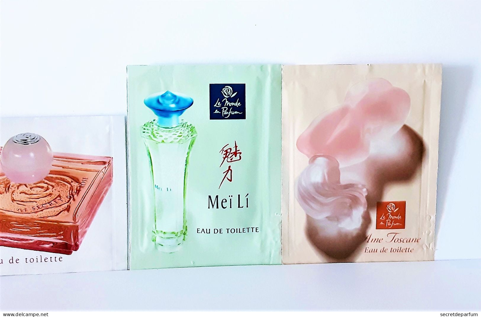 3 échantillons De Parfum  Pochette AME TOSCANE  MEILI   LE SECRET DE LA ROSE  LE MONDE EN PARFUM  EDT - Parfumproben - Phiolen
