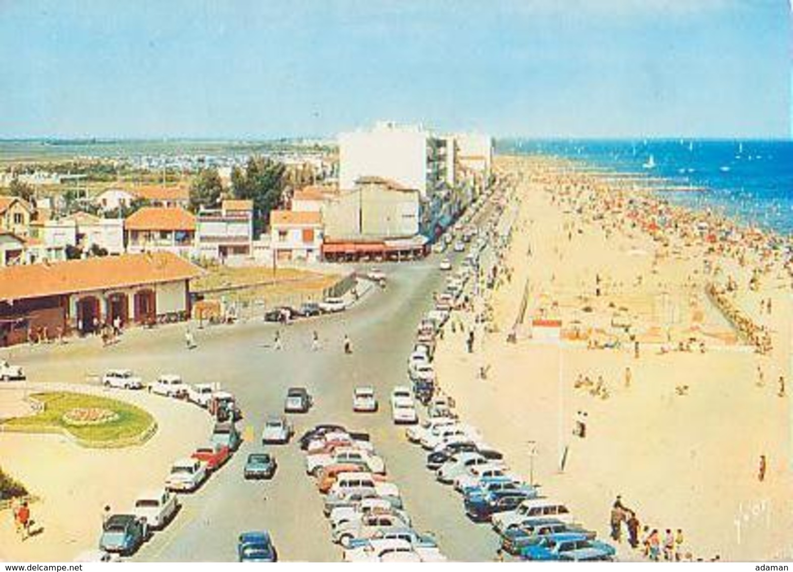 Palavas Les Flots   H329        Esplanade De La Gare Et La Plage - Palavas Les Flots