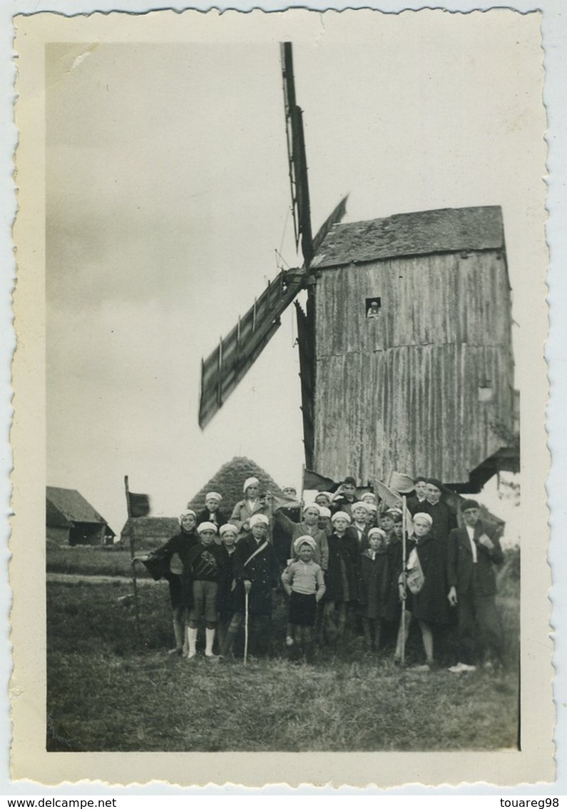 Groupe Devant Un Moulin à Situer. - Autres & Non Classés