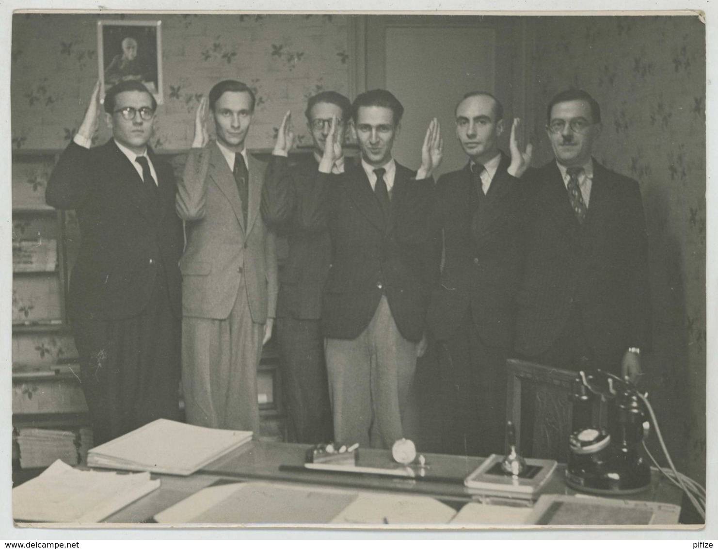 Comité Jeunesse Nouvelle , émanation De La JOC . Maurice Cliquet André Blambert Georges Montaron . Nov. 1941 . Vichy . - Personnes Identifiées