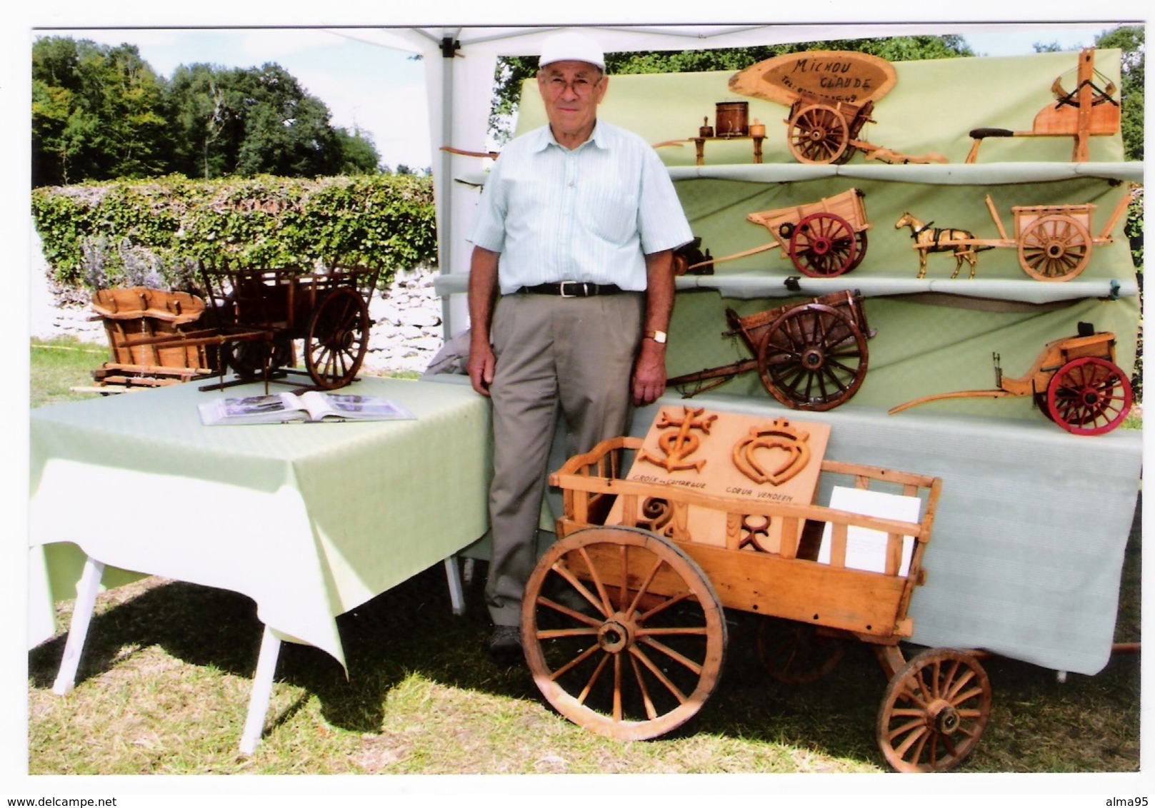 C. MICHOU, Modéliste, Reproduit Du Matériel Agricole En Bois Et Des Charrettes à Chiens- TOUR-EN-SOLOGNE (41) - 13/08/17 - Autres & Non Classés