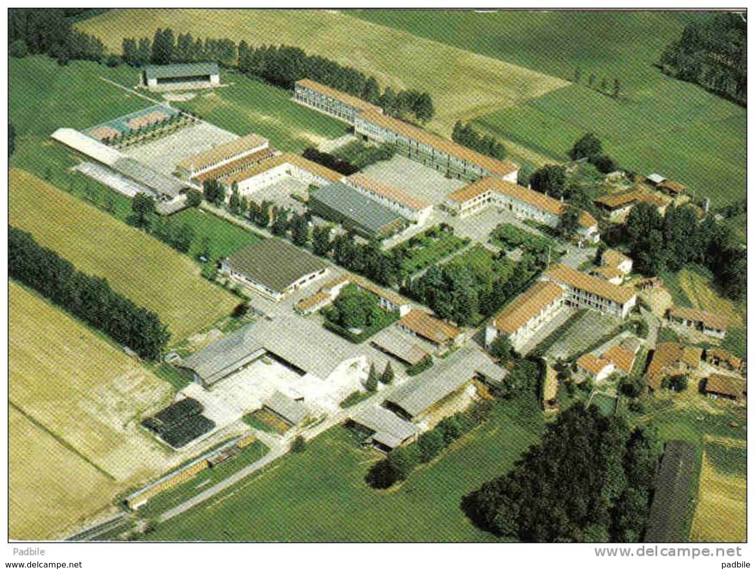 Carte Postale 32.  Masseube  Collège Et Lycée Agricole St-hristophe Privés Vue D'avion  Trés Beau Plan - Autres & Non Classés