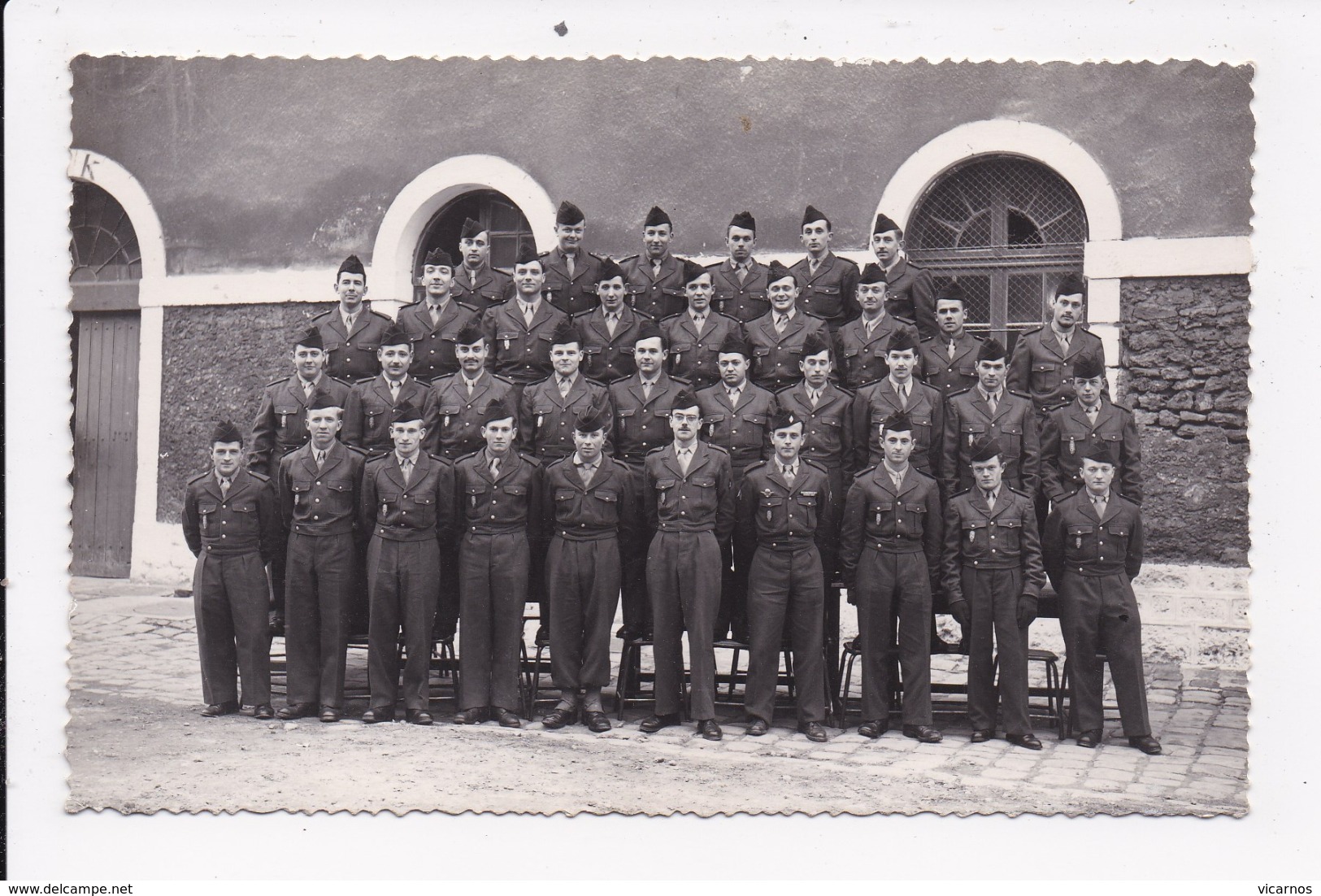 CARTE PHOTO MILITARIA Militaires 3eme Section Du 1er Service De Santé - Personnages