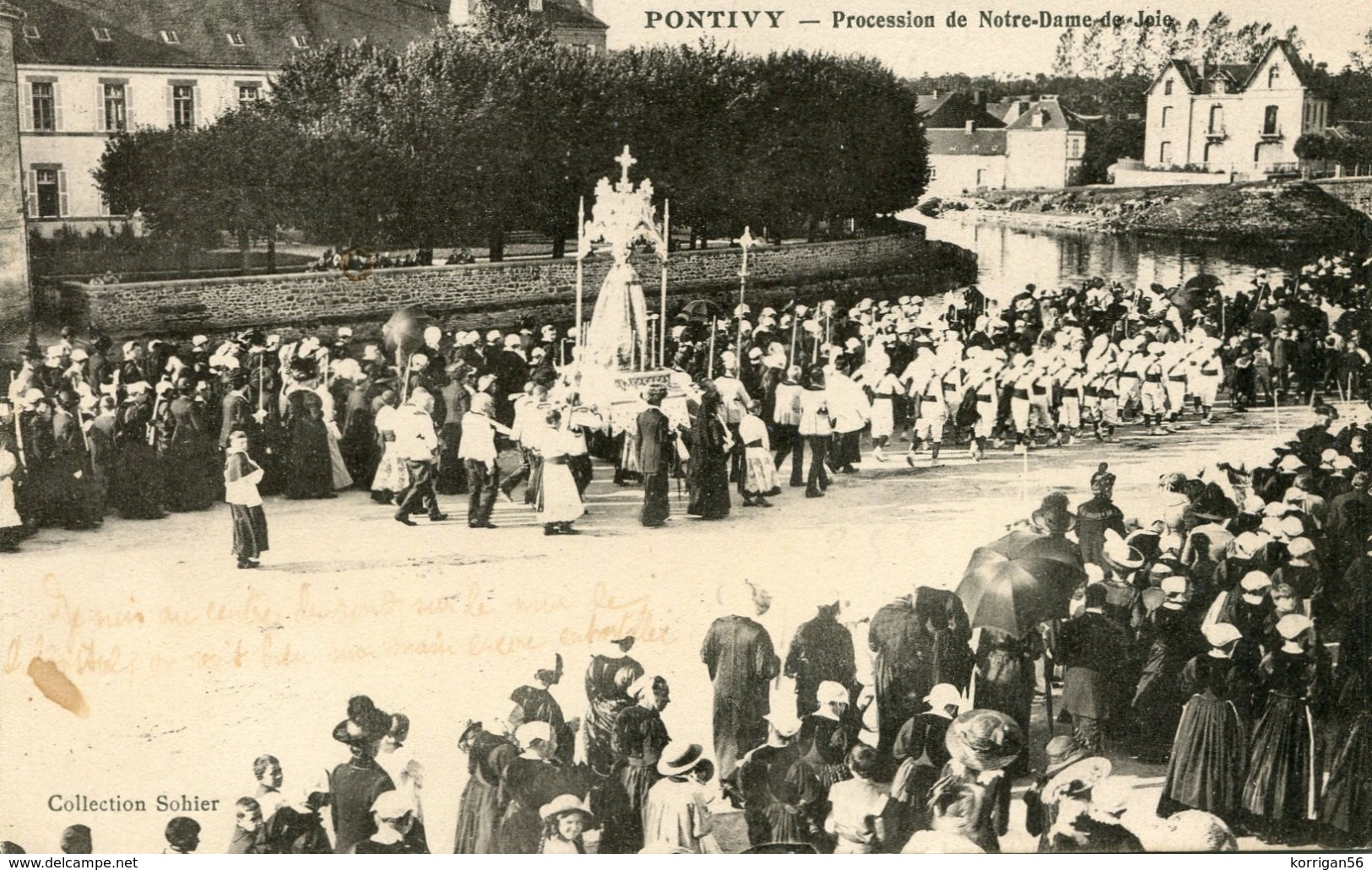 PONTIVY **** UNE PROCESSION **** - Pontivy