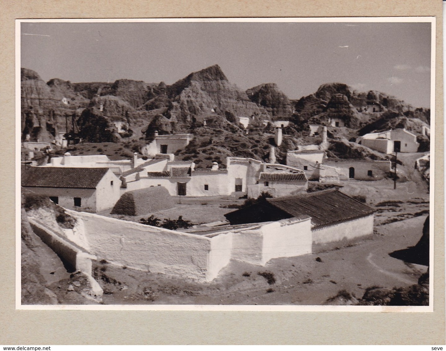 GUADIX Arrabal De SANTIAGO 1964 Photo Amateur Format Environ 7,5 Cm X 5,5 Cm ESPAGNE - Lugares