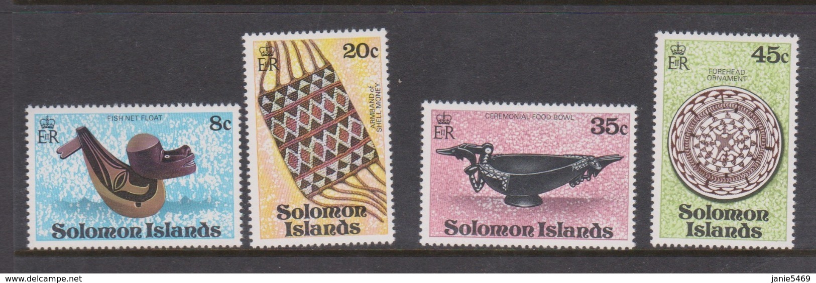 Solomon Islands SG 376-379 1979 Artefacts ,mint Never  Hinged - Solomon Islands (1978-...)