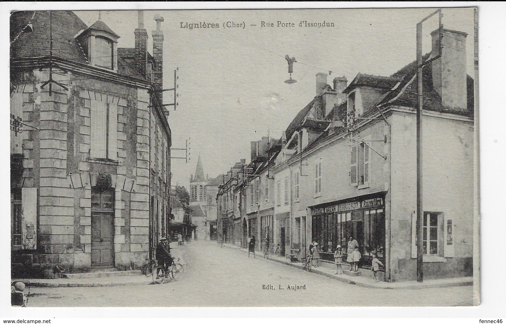 18 - LIGNIÈRES - Rue Porte D'Issoudun - Animée - 1934 (T177) - Autres & Non Classés