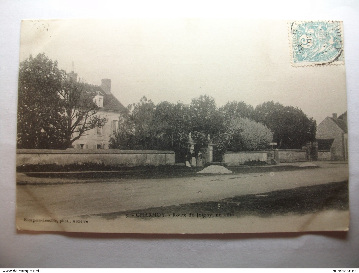 Carte Postale Charmoy (89) Route De Joigny  (Petit Format Noir Et Blanc Oblitérée 1905 Timbre 5 Centimes ) - Charmoy