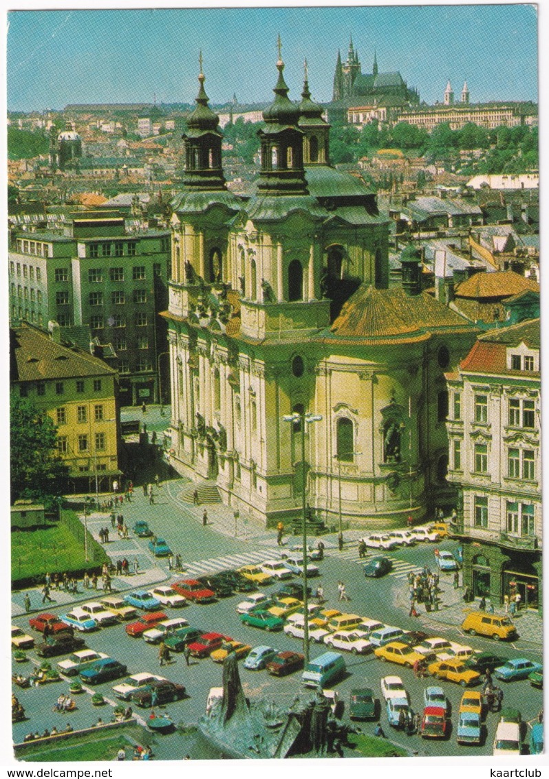 Praha / Prag: 2x SKODA 1203, S 110R, MOSKVITCH 408, TATRA 613, WARTBURG 353 COMBI, LADA'S - Old Town Square - (CSSR) - Toerisme