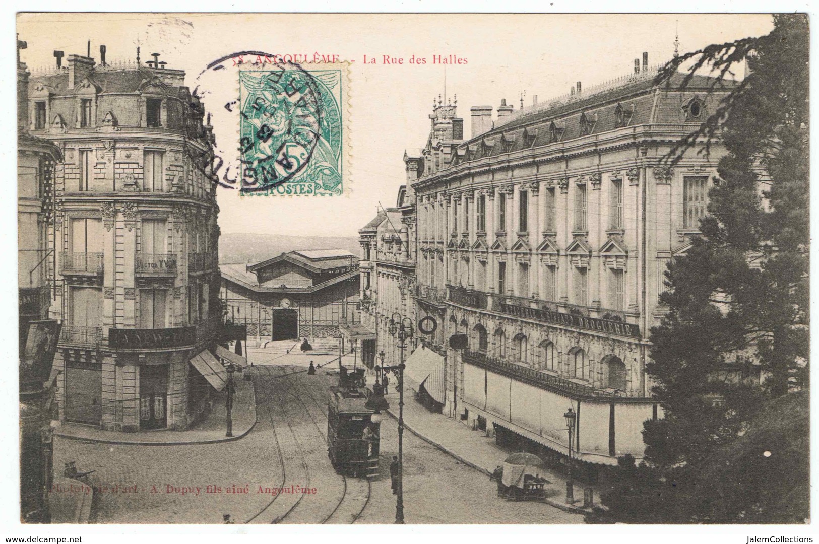 ANGOULEME La Rue Des Halles - Angouleme